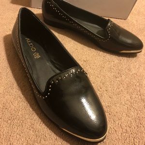 Brand new, never worn cute flats